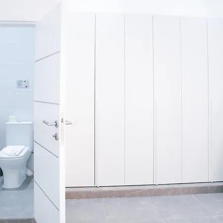 Valletta Waterfront Backyard Flat By Arco Collection *