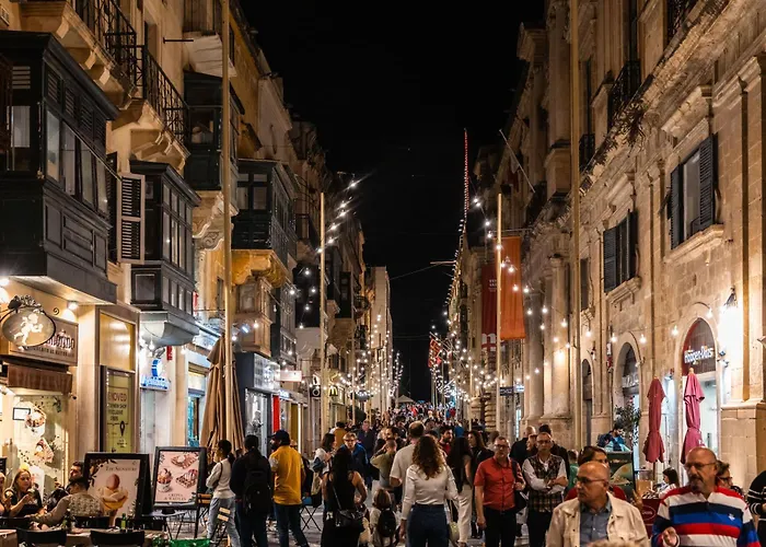 Valletta Waterfront Backyard Flat By Arco Collection Lejlighed *