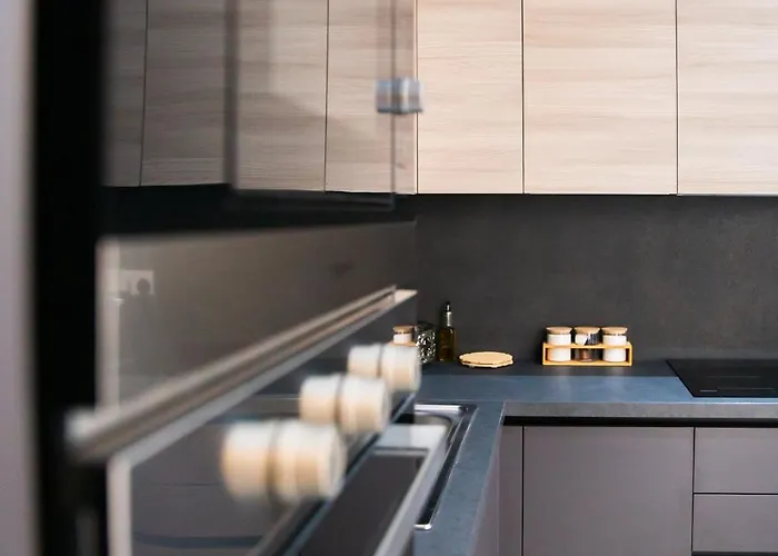 Valletta Waterfront Backyard Flat By Arco Collection