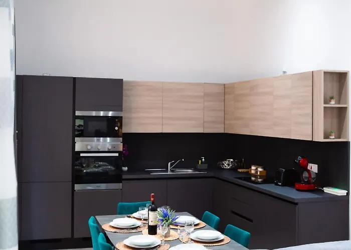 Valletta Waterfront Backyard Flat By Arco Collection * Floriana