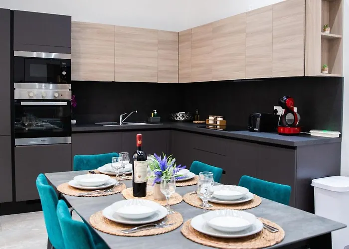 Valletta Waterfront Backyard Flat By Arco Collection Lejlighed