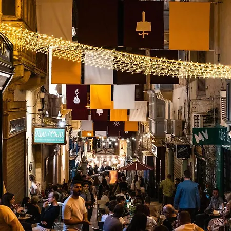 Valletta Waterfront Backyard Flat By Arco Collection Floriana