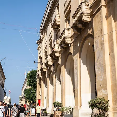 Valletta Waterfront Backyard Flat By Arco Collection Floriana