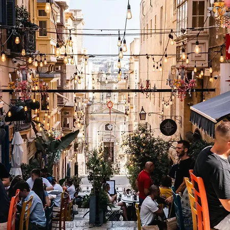 Apartment Valletta Waterfront Backyard Flat By Arco Collection