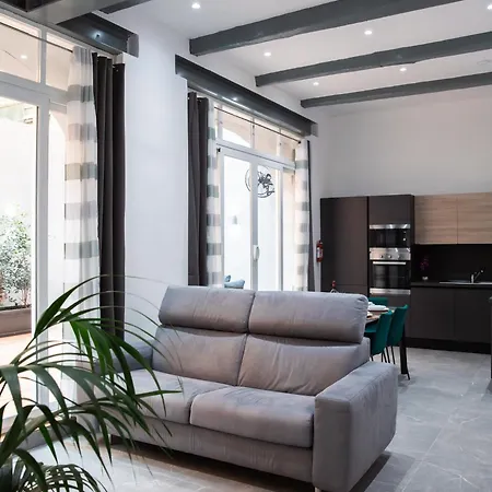 Valletta Waterfront Backyard Flat By Arcobnb Apartment