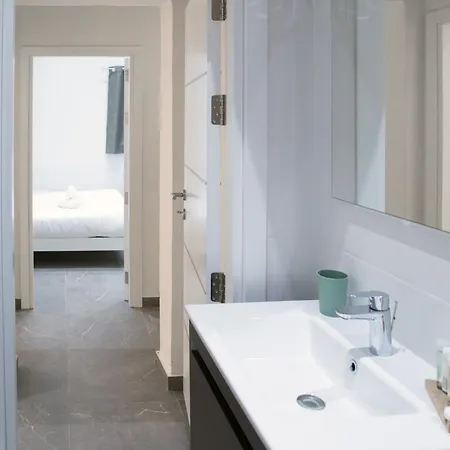 Valletta Waterfront Backyard Flat By Arco Collection