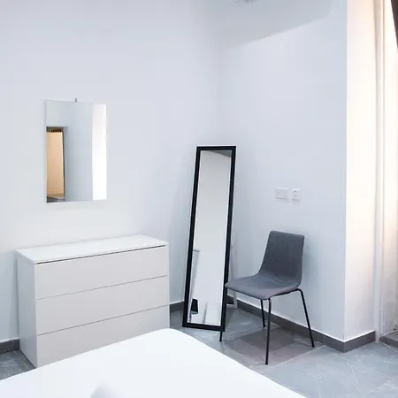 Apartment Valletta Waterfront Backyard Flat By Arcobnb