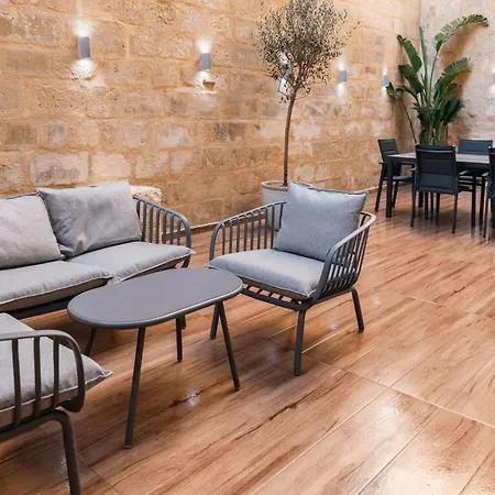 Valletta Waterfront Backyard Flat By Arcobnb Apartment *
