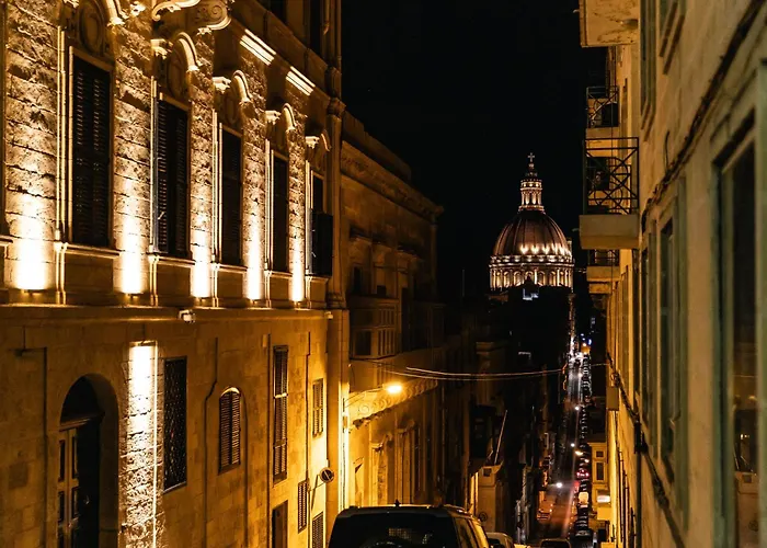 Valletta Waterfront Backyard Flat By Arco Collection דירה איל-פוריאנה