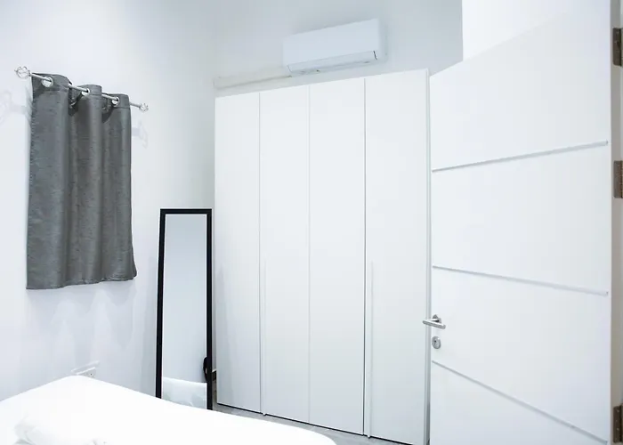 Valletta Waterfront Backyard Flat By Arco Collection Φλοριάνα