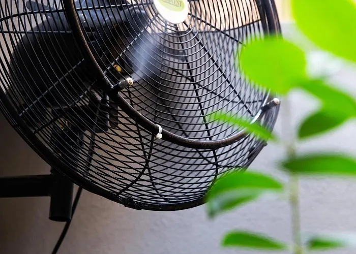 Valletta Waterfront Backyard Flat By Arco Collection * איל-פוריאנה