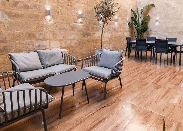 Valletta Waterfront Backyard Flat By Arco Collection דירה *